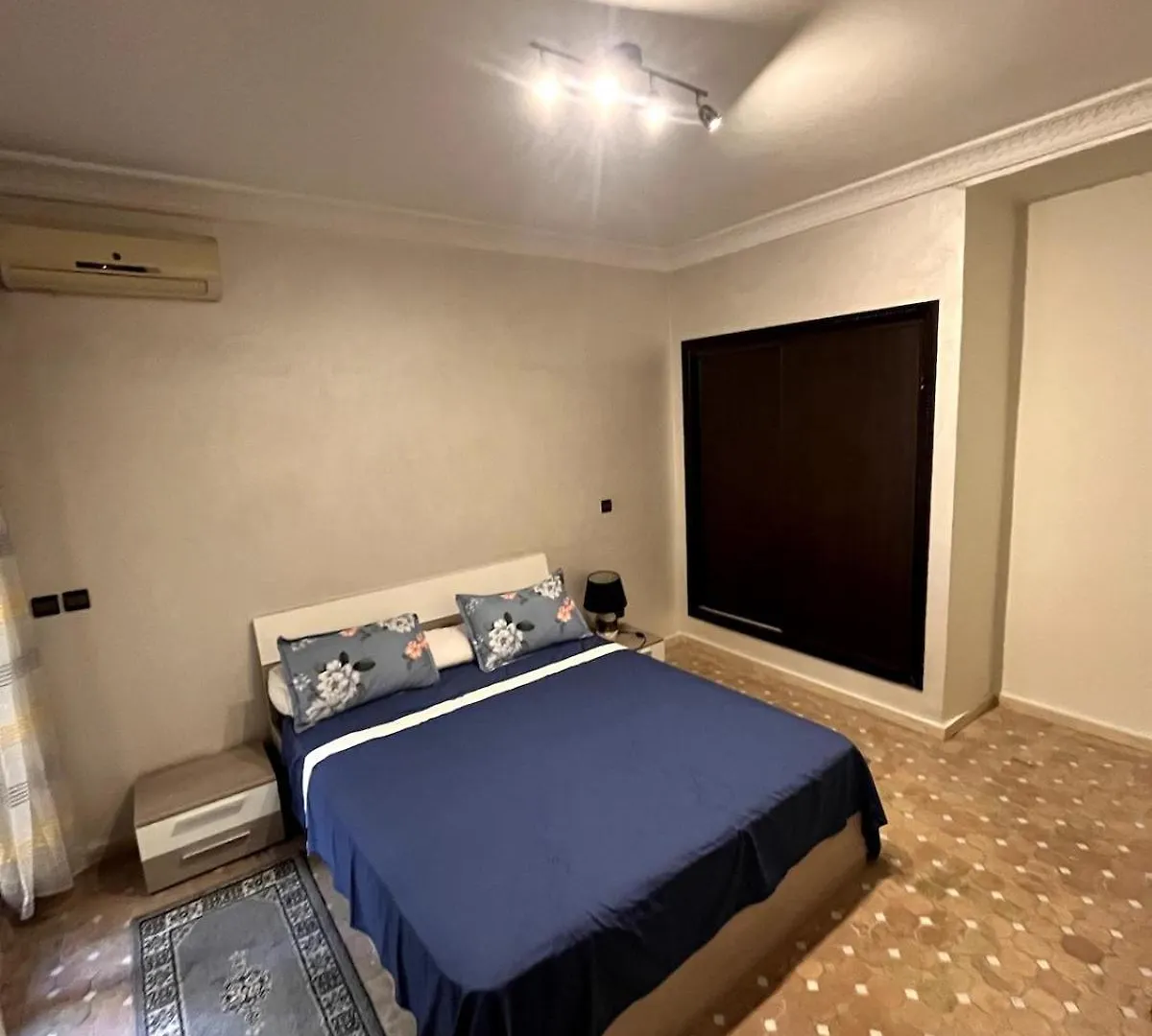 Daire Studio Moderne Avec Terrasse, Piscine Et Parking A Gueliz, Marrakech Marakeş