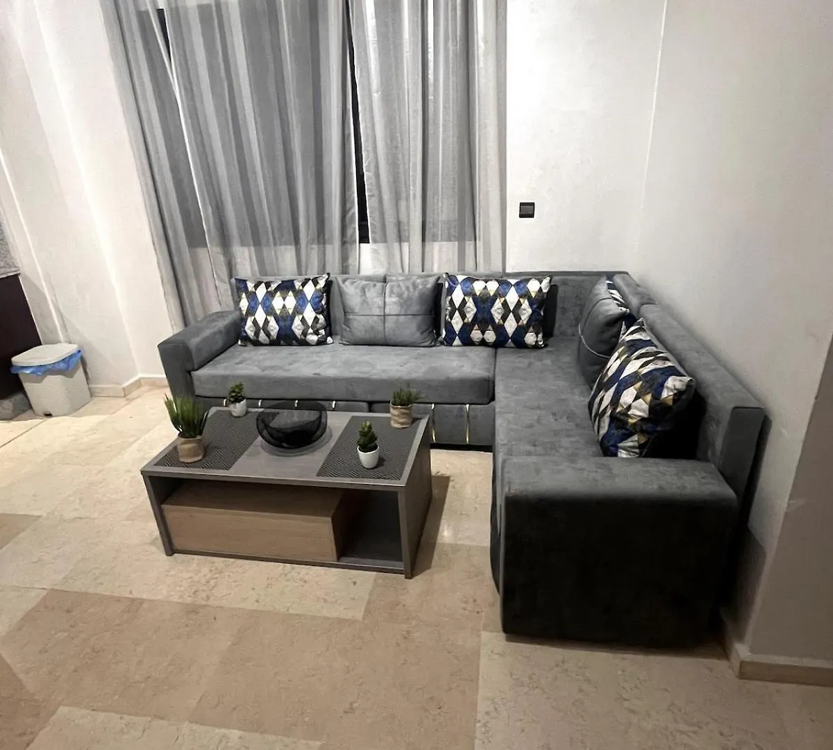 Studio Moderne Avec Terrasse, Piscine Et Parking A Gueliz, Marrakech Marakeş Daire