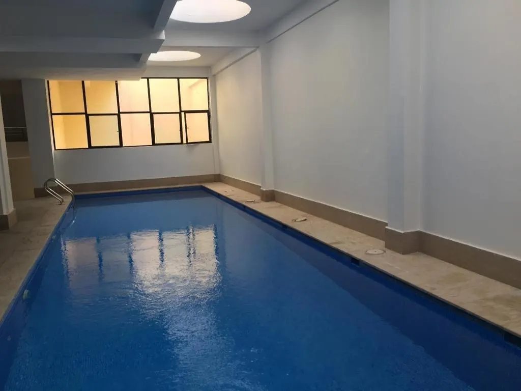 Studio Moderne Avec Terrasse, Piscine Et Parking A Gueliz, Marrakech Marakéš 0*,