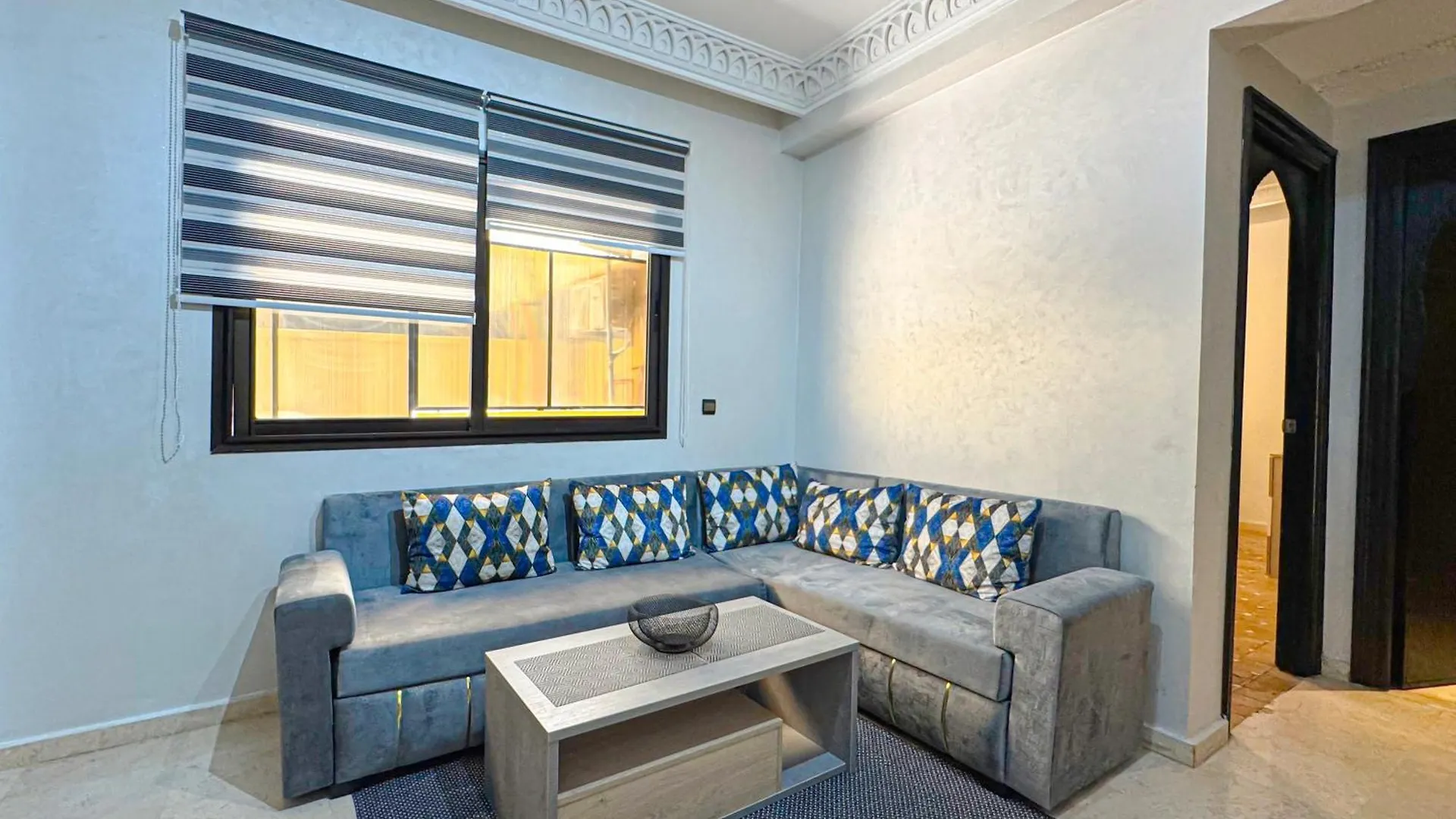 Studio Moderne Avec Terrasse, Piscine Et Parking A Gueliz, Marrakech Marakéš Maroko